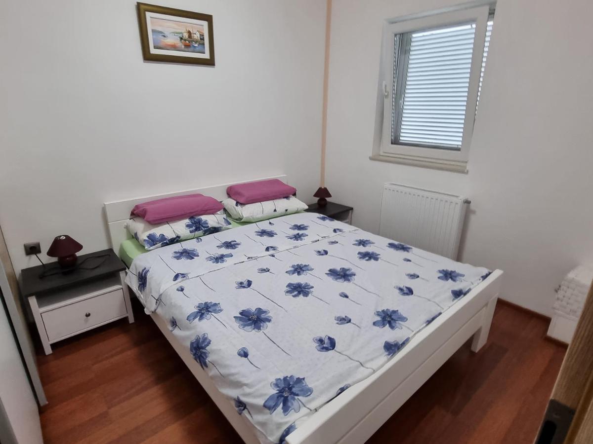 Apartments Katarina Šmrika Eksteriør bilde